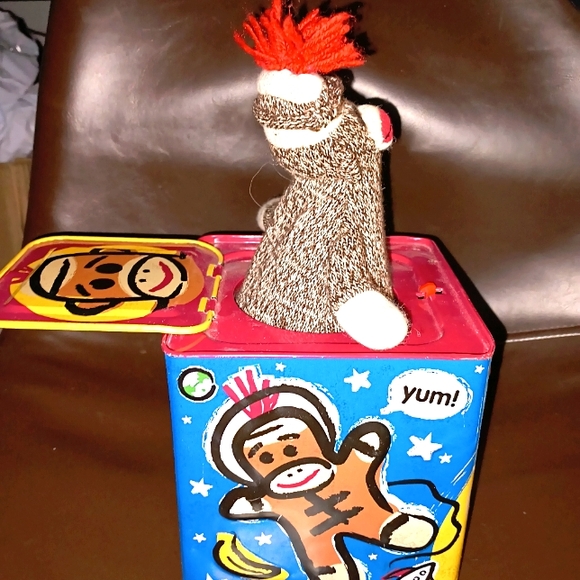 Sock Monkey in a box. - Picture 1 of 5